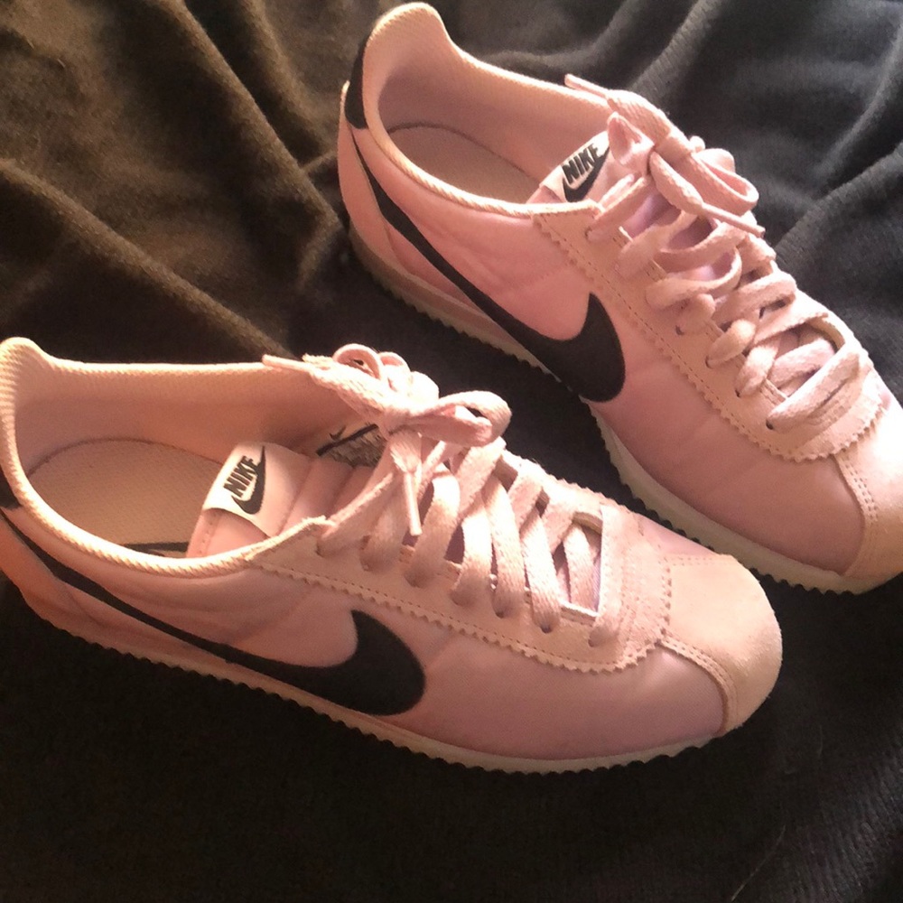 Nike light Pink/Black Cortez
